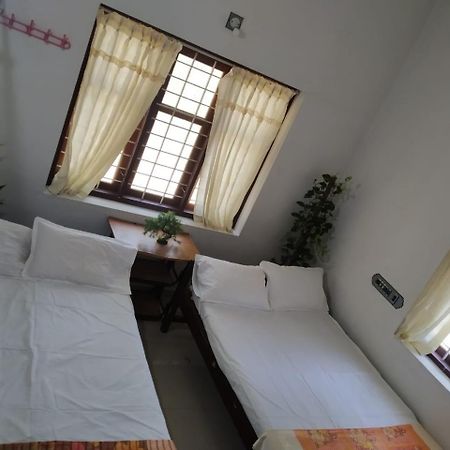 Avani Home Stay Iritti Exterior foto